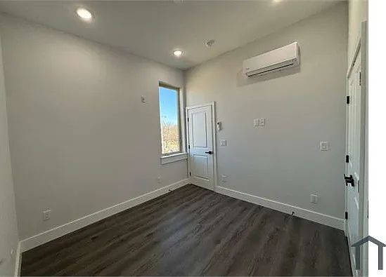 1515 W Dauphin St #12 — Photo 7