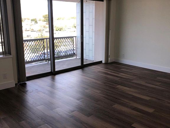 3rd image of 2401 Pennsylvania Ave APT 8A6