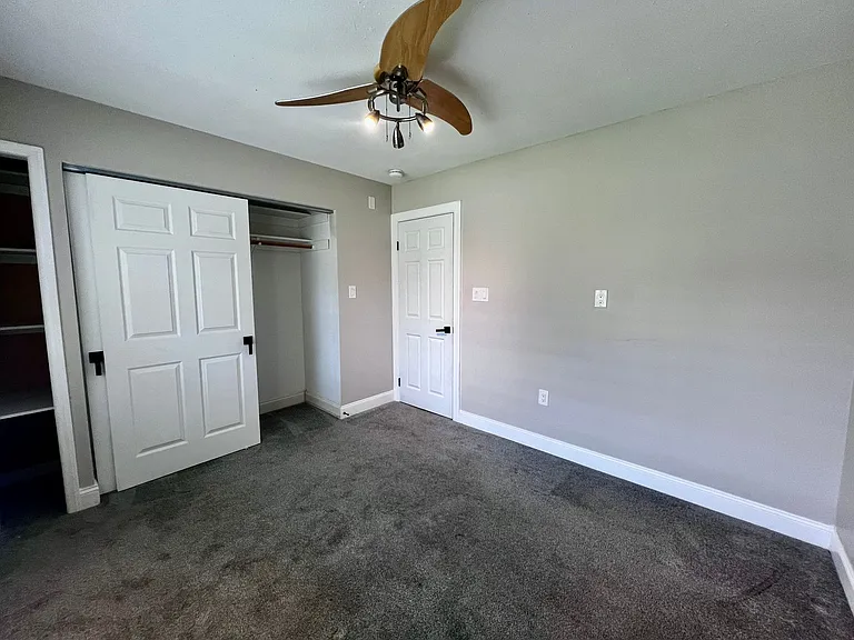 684 Orangewood Dr — Photo 15