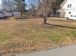 14277 Calvert St, Solomons, MD 20688