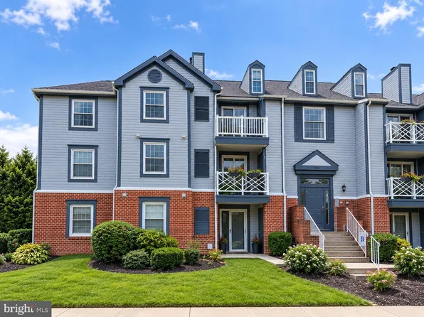 207 Oak Leaf Cir APT J, Abingdon, MD 21009