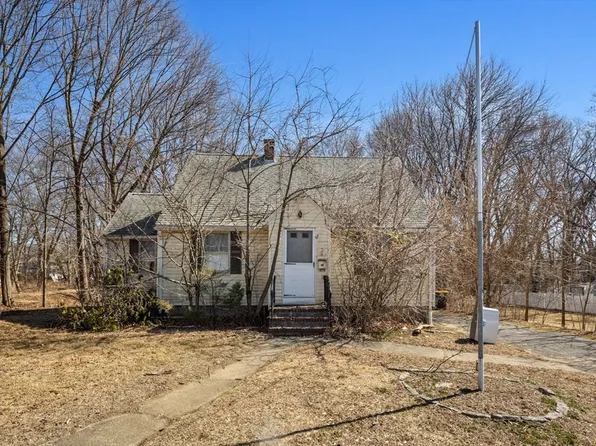 36 Summit St, Framingham, MA 01702