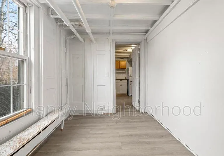 216 E Main St #9 — Photo 5