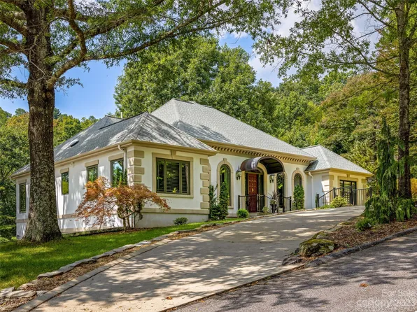 31 S Ridge Dr, Hendersonville, NC 28739