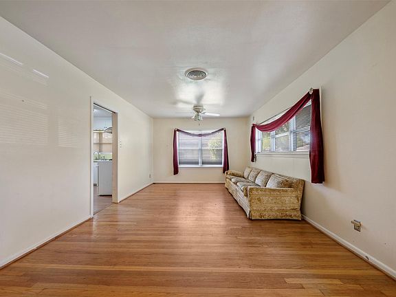 5th image of 5801 Jason St