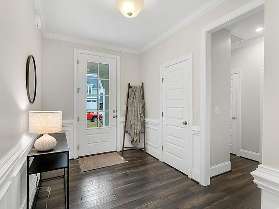 3rd image of 34 Meon Ln