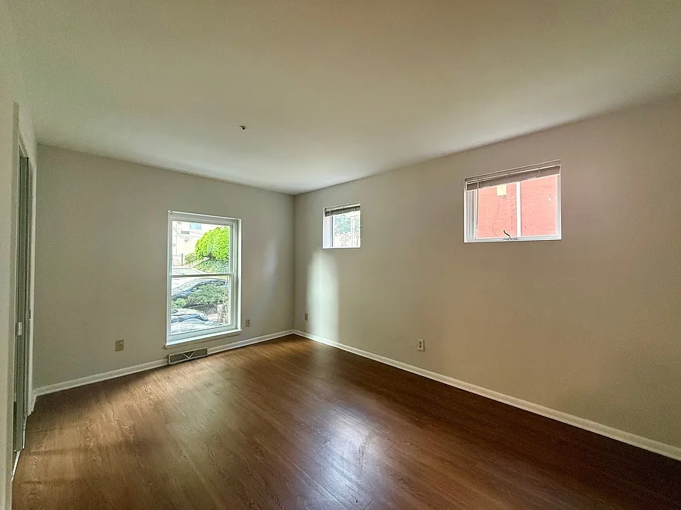 1203 Gilpin Ave