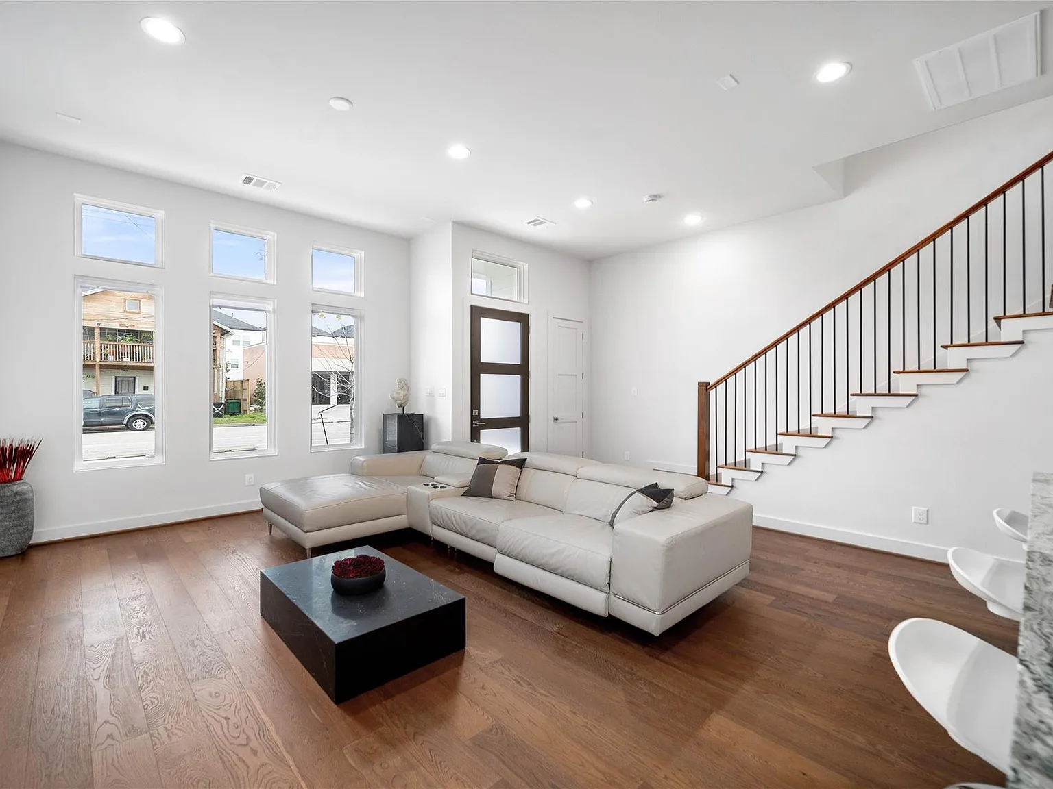 3 bed, 2.5 bath, 1542 sqft, $3,000 — Photo 4