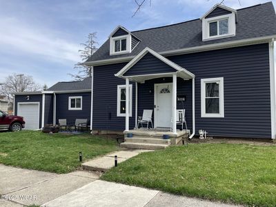 202 E Benton St, Wapakoneta, OH, 45895