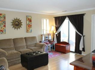 59 Country Walk #59, Shelton, CT 06484