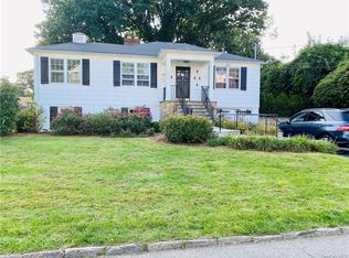 69 Park Ridge Ave, New Rochelle, NY 10805