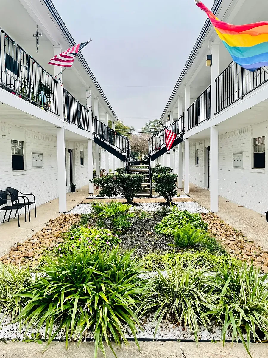 Heights Colony Apartments - 303 E 9th St #20