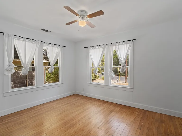1500 Newning Ave — Photo 20