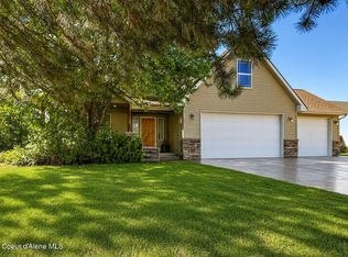 2729 W Porthill Ct, Hayden Lake, ID 83835