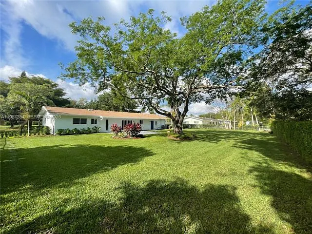 10343 SW 114th St — Photo 12
