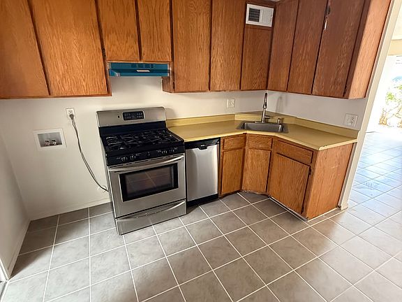 5th image of 8208 Echo St