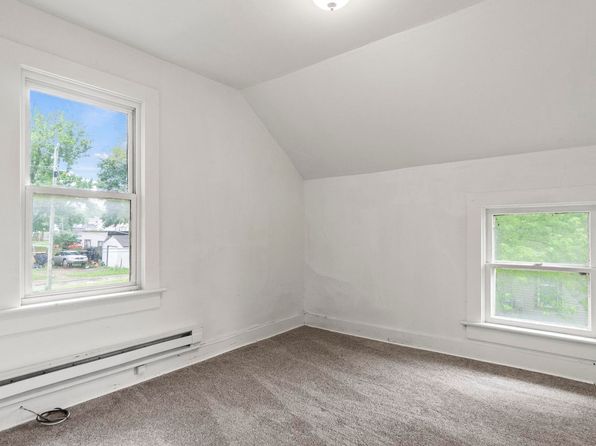 fort-wayne-indiana-73138904 picture