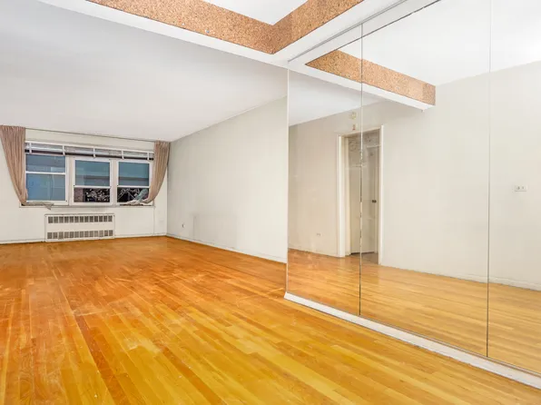 92-31 57th Avenue image 4 of 20