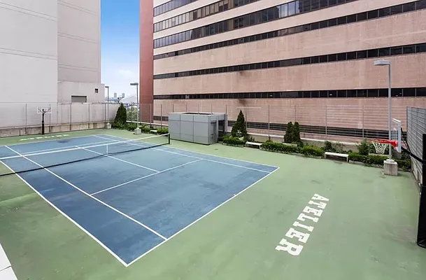 Sold by Landmark Property Holdings LLC | media 15