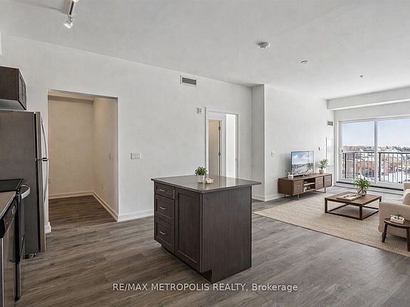 2nd image of 430 Essa Rd #422