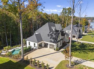 124 Direct Dr, Mooresville, NC 28117