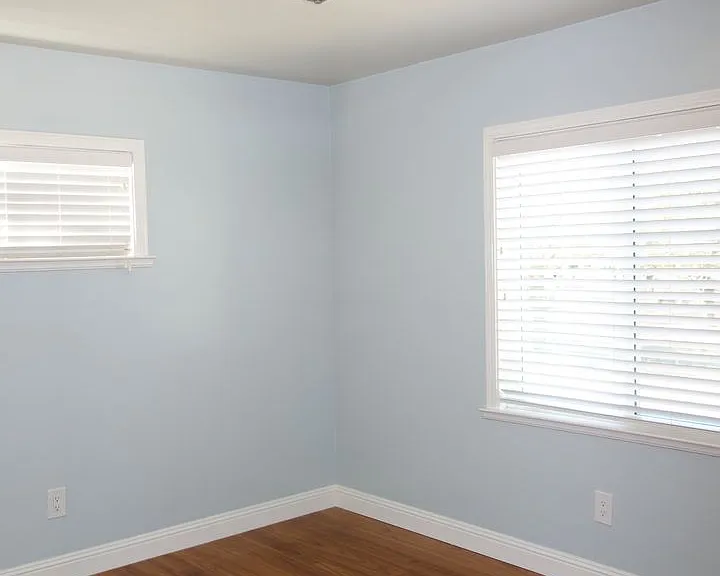 32200 Russell Blvd — Photo 9