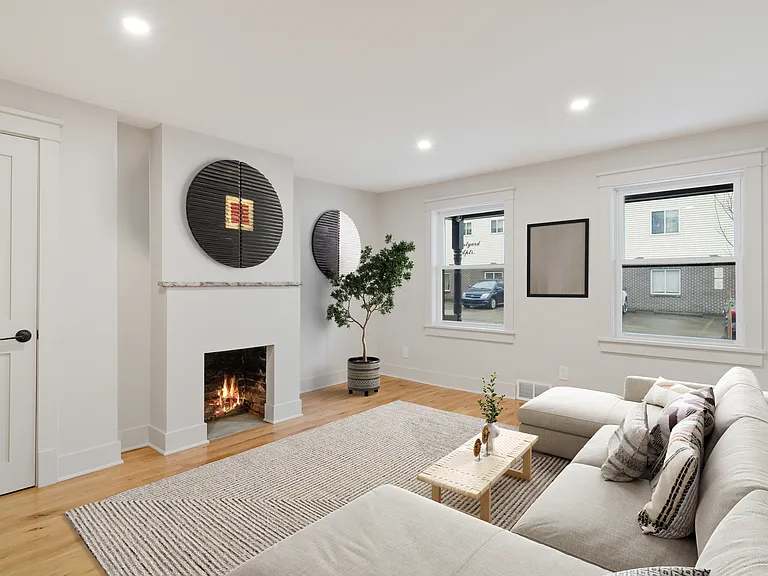 317 James St — Photo 15