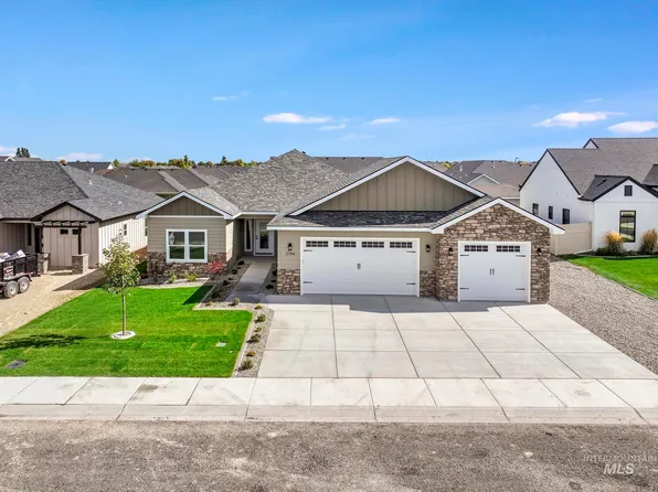 2194 Caribel St, Twin Falls, ID 83301