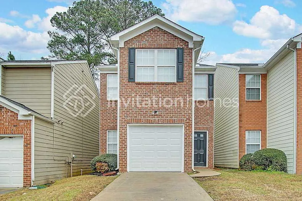 5072 Windsor Forrest Ln College Park, GA 30349 — Photo 1