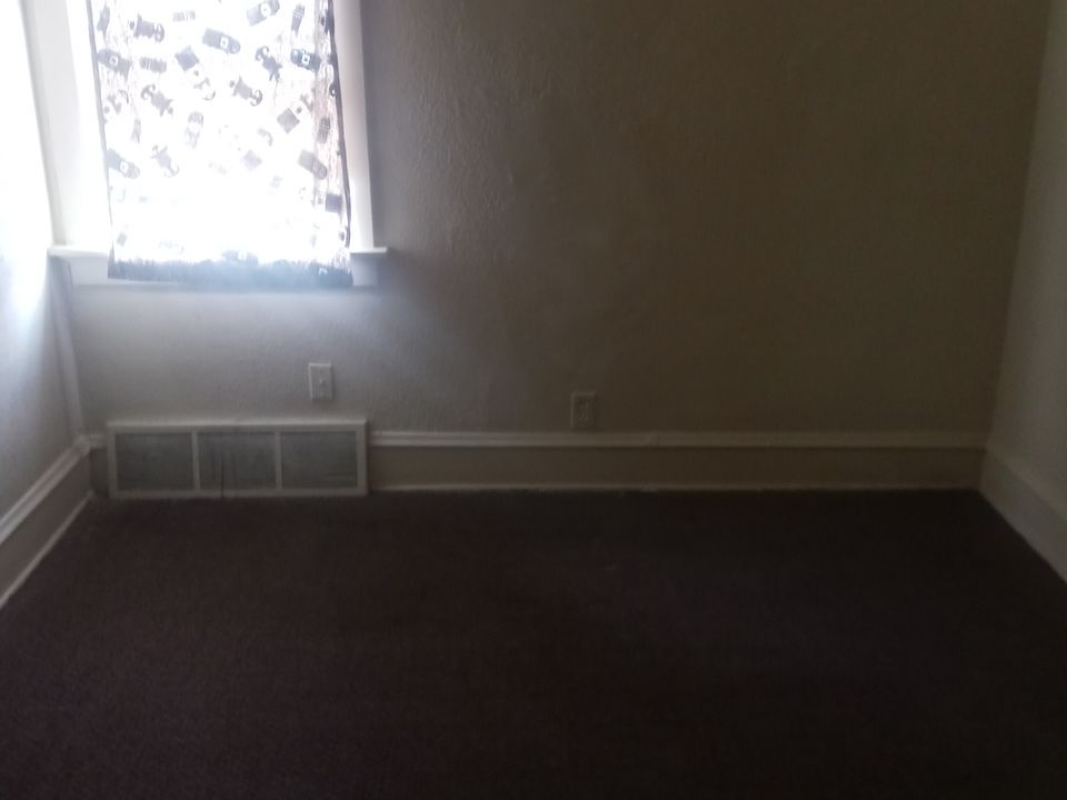 2nd image of 3300 N 42nd St