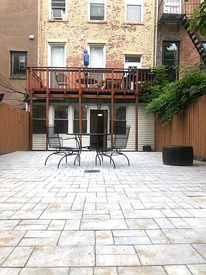 Rented by Compass | media 18