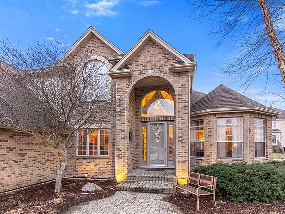 2nd image of 25954 W Meadowland Cir
