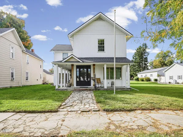 315 N Tarr St, North Baltimore, OH 45872