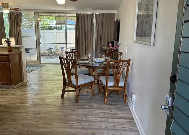 4 seat dinette