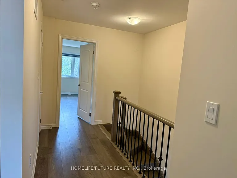 250 Finch Ave #39 — Photo 2