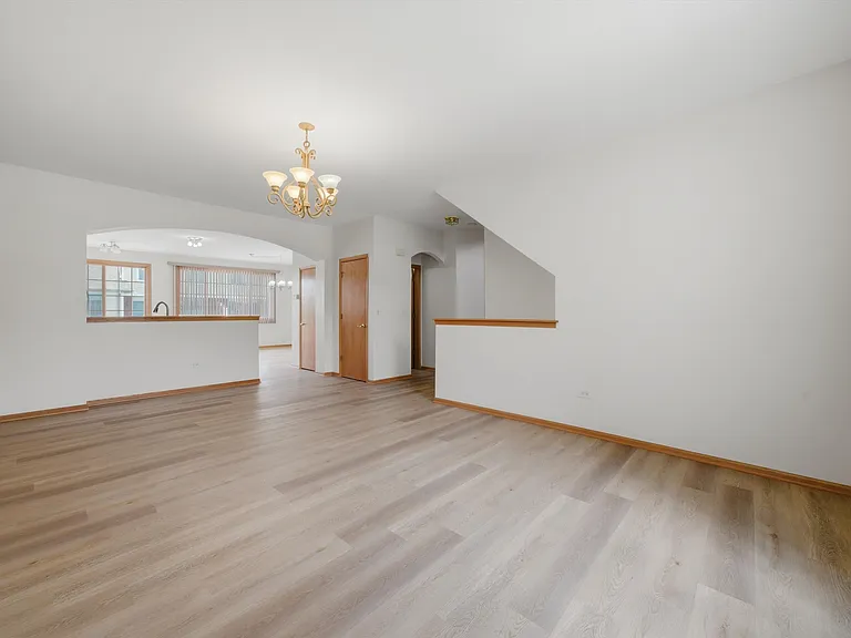 10652 Dani Ln — Photo 3