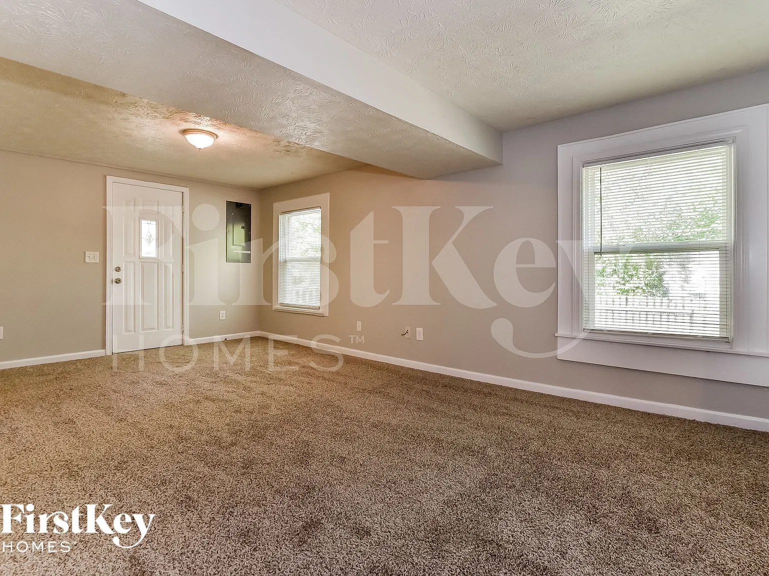 3 bed, 2.0 bath, 1344 sqft, $1,795 — Photo 3