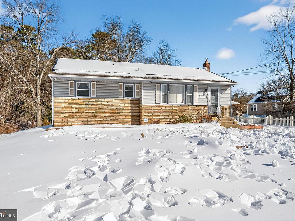 1st image of 2039 Bangor Ave