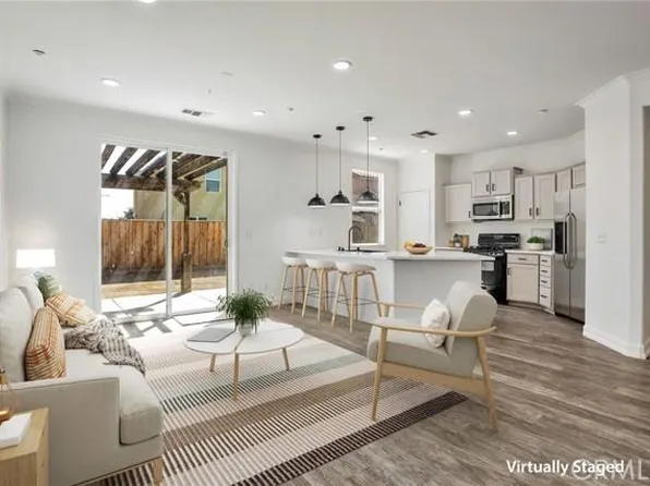 1338 Apple Ct, Madera, CA 93638