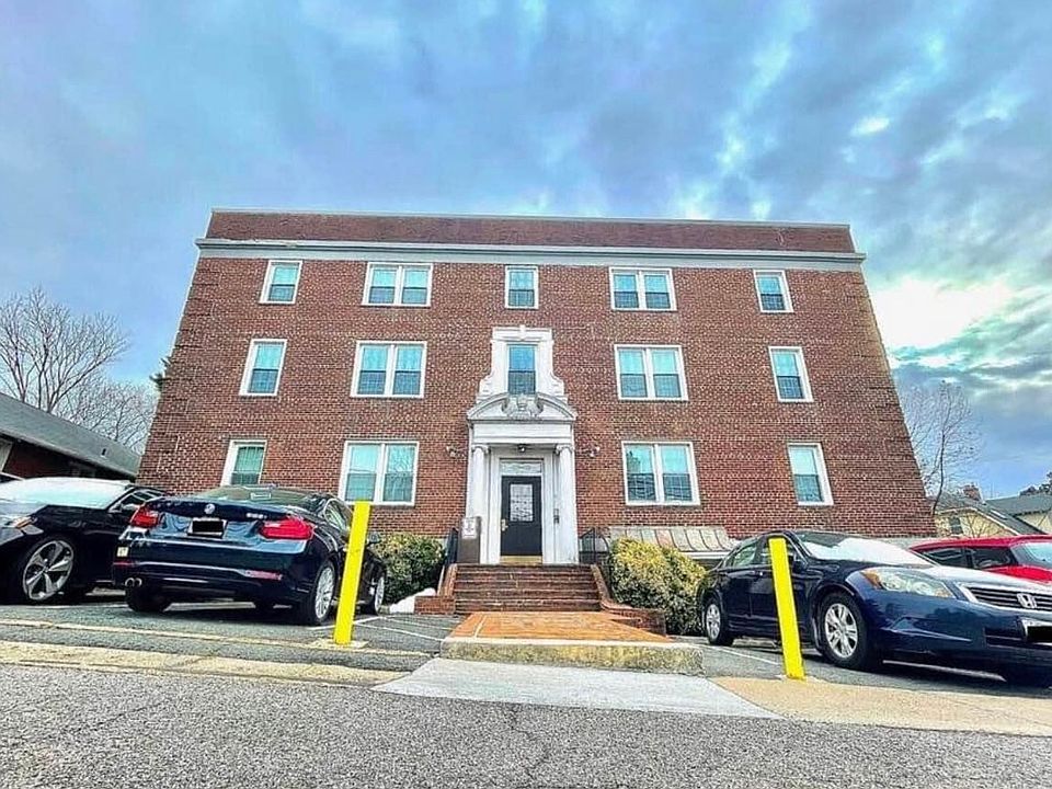 1st image of 2634 Lee Hwy APT 403