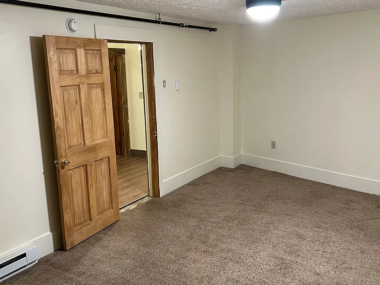 20 Pioneer Ave #3 — Photo 5