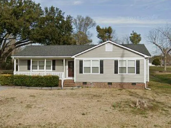 1028 Orange St, Newport, NC 28570