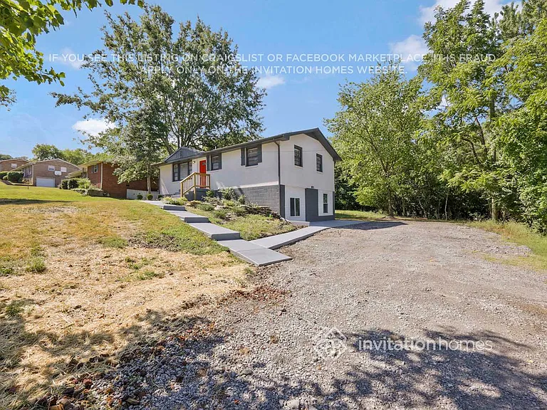 118 Robinhood Cir — Photo 3