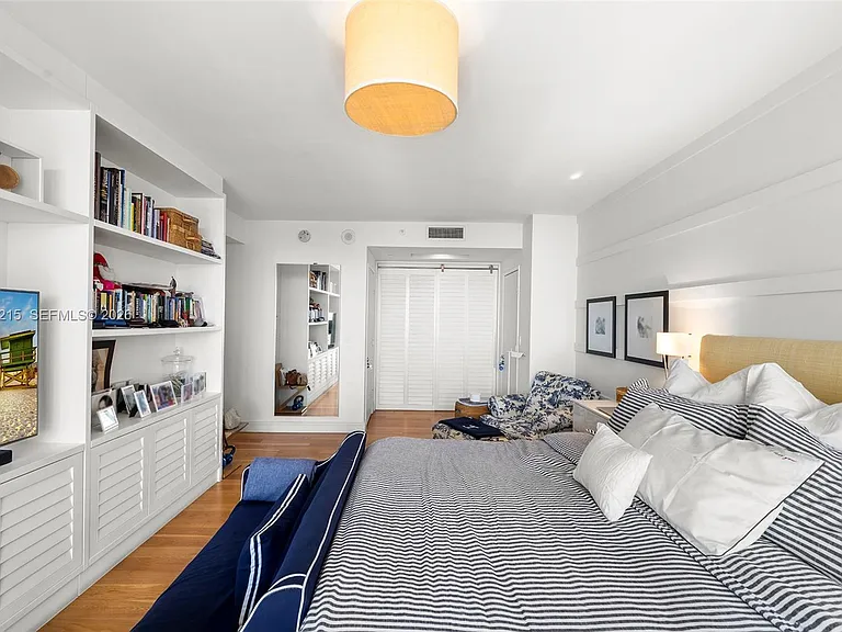789 Crandon Blvd #1001 — Photo 37