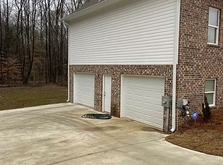 150 Cedar Branch Cir, Odenville, AL 35120