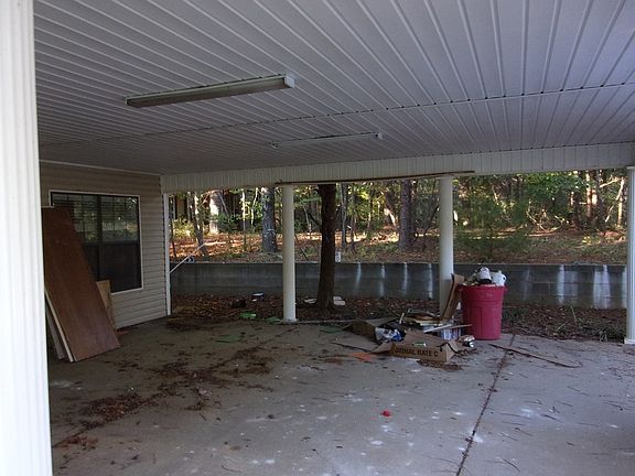 3rd image of 629 Sardis Lake Dr