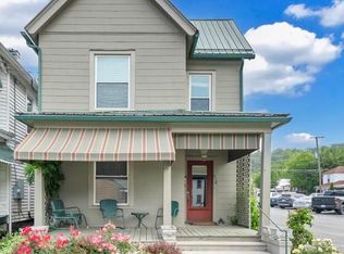 418 Church St, Clifton Forge, VA 24422