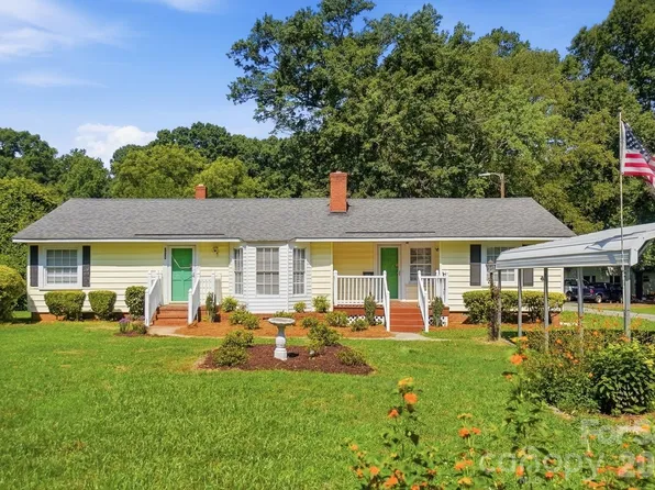 2517 Plum St, Charlotte, NC 28269