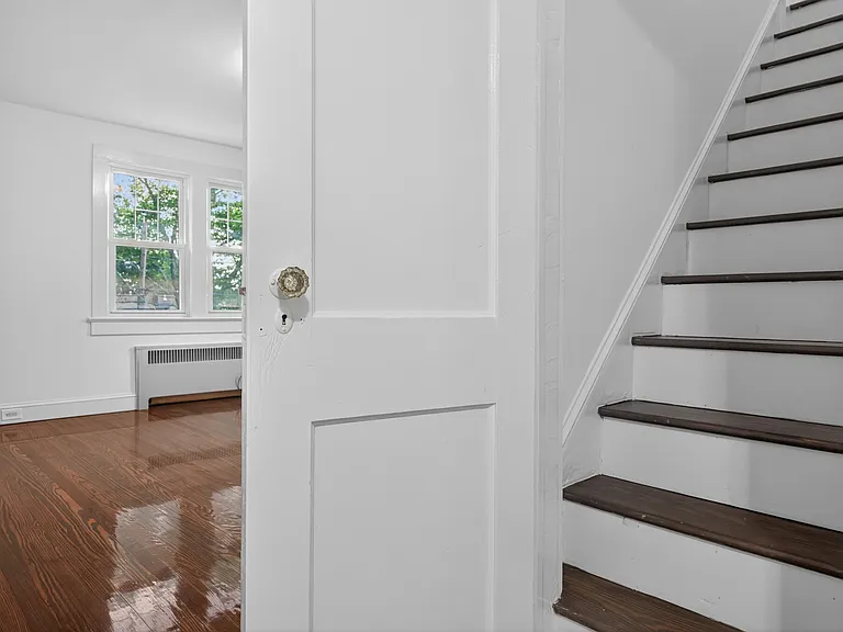 135 Rockwood Pl — Photo 17