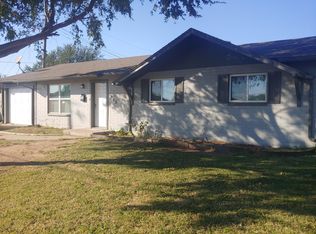 905 NW 19th St, Moore, OK 73160